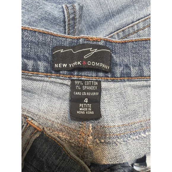 New York & Co NY&C Bootcut Jeans Embroidered Back Pockets Sz 4P - Picture 4 of 4
